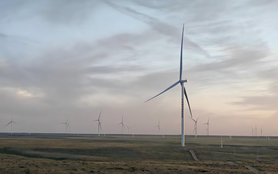 17633573427771584qLV.jpg 内蒙古巴彦淖尔毛都风电场 (1).jpg